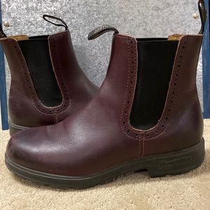 Burgundy Blundstones size 6aus
